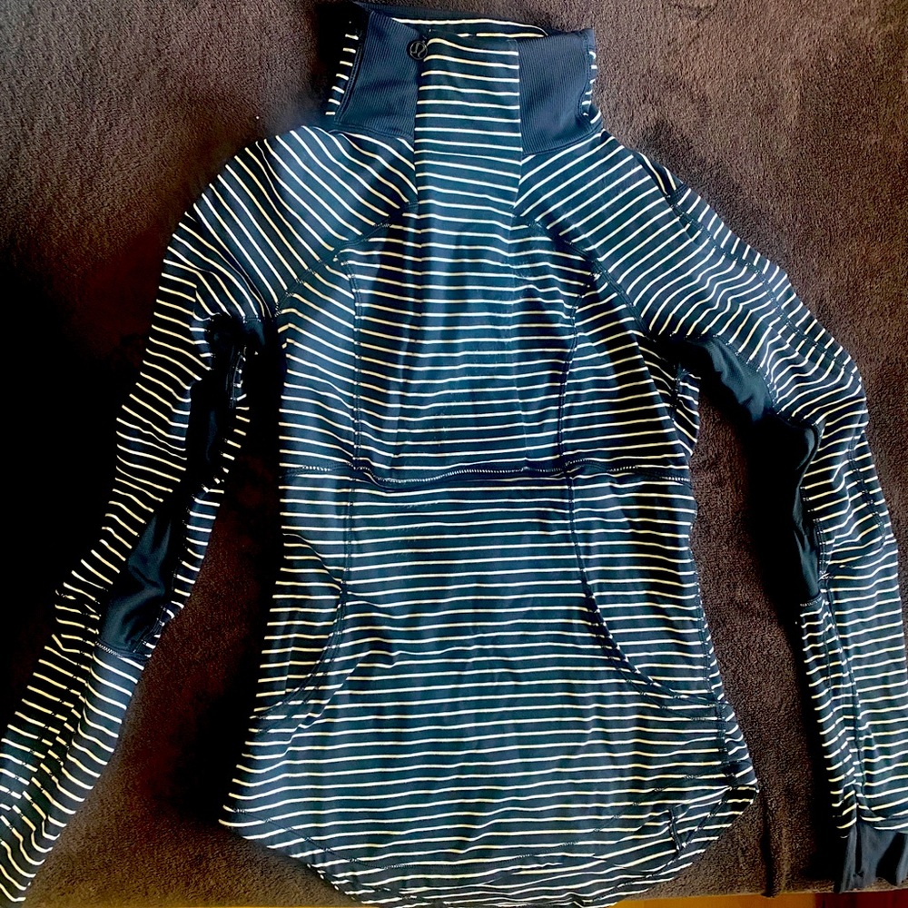 Lululemon pullover jacket
